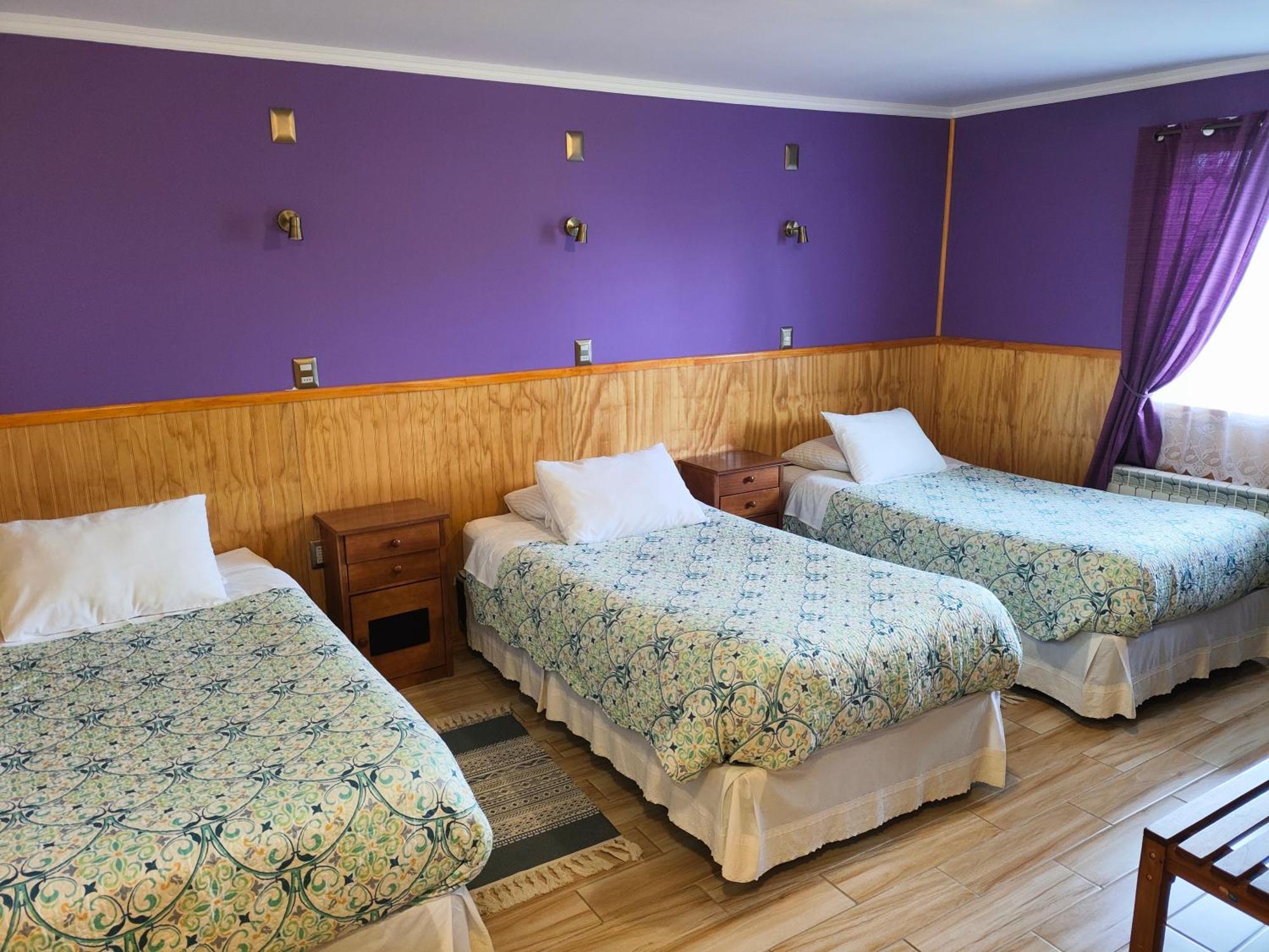 Hostal Andes Patagonicos Пуерто-Наталес Екстер'єр фото