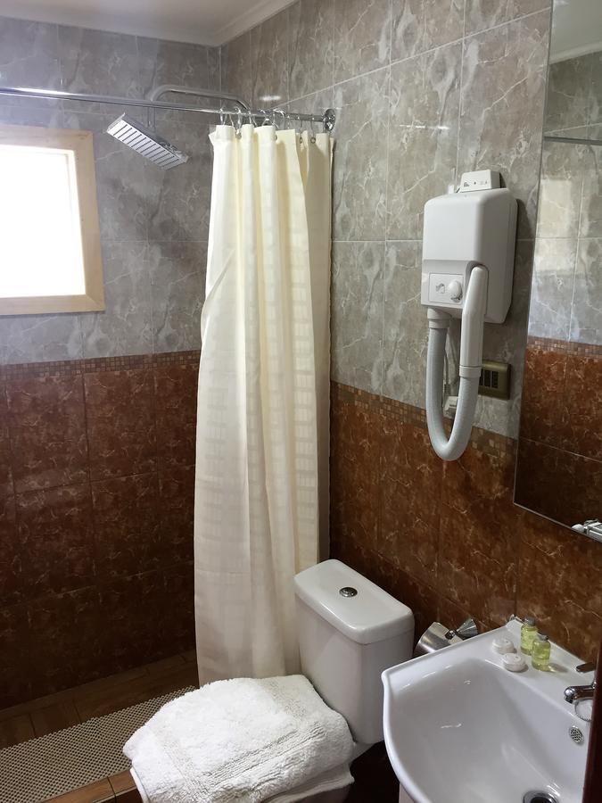 Hostal Andes Patagonicos Пуерто-Наталес Екстер'єр фото