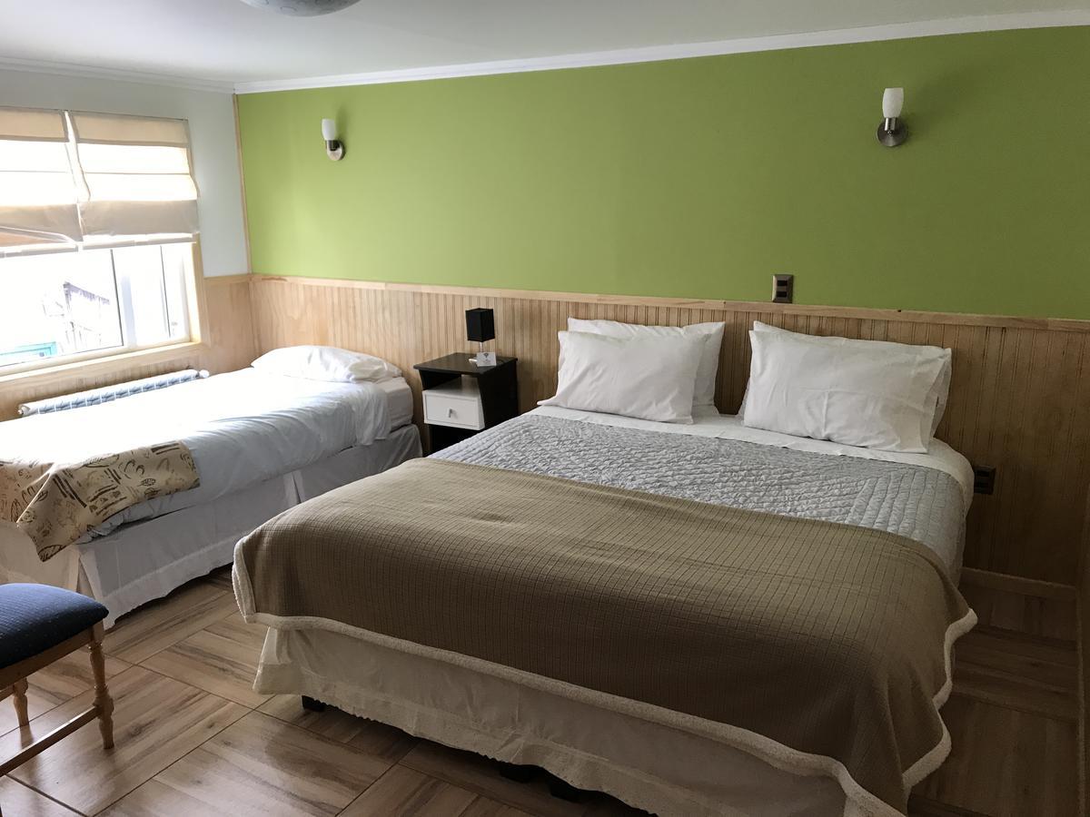 Hostal Andes Patagonicos Пуерто-Наталес Екстер'єр фото