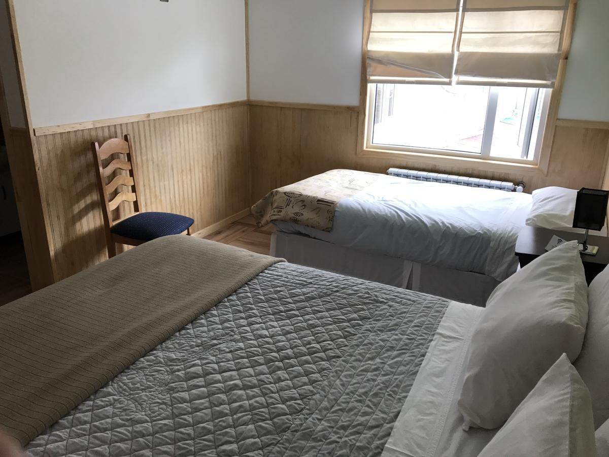 Hostal Andes Patagonicos Пуерто-Наталес Екстер'єр фото