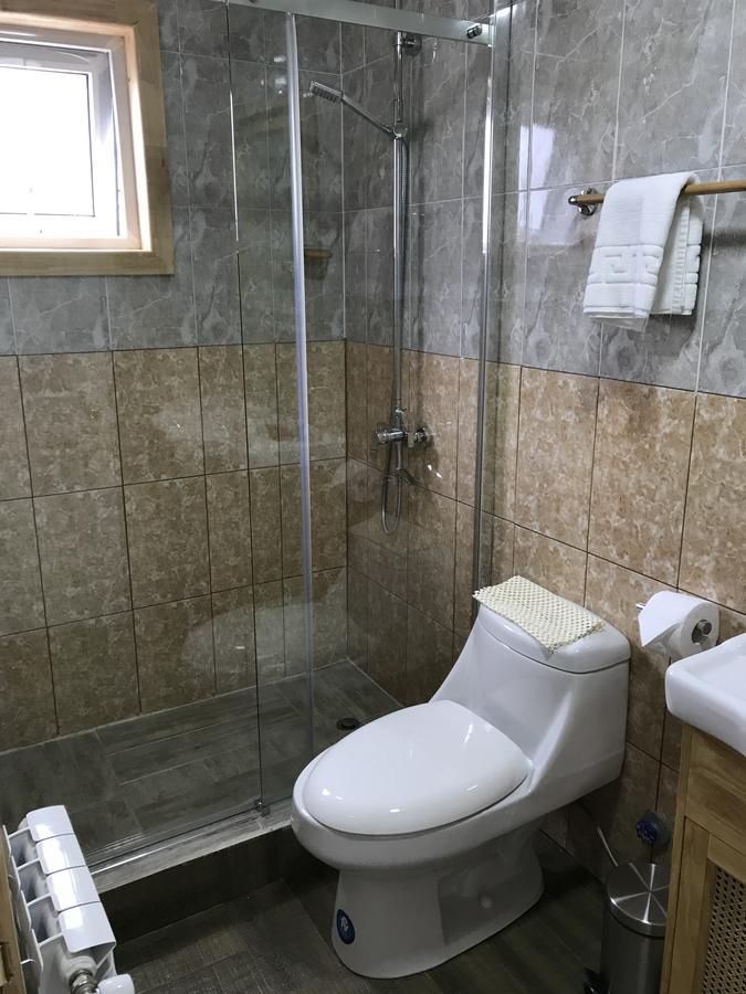 Hostal Andes Patagonicos Пуерто-Наталес Екстер'єр фото